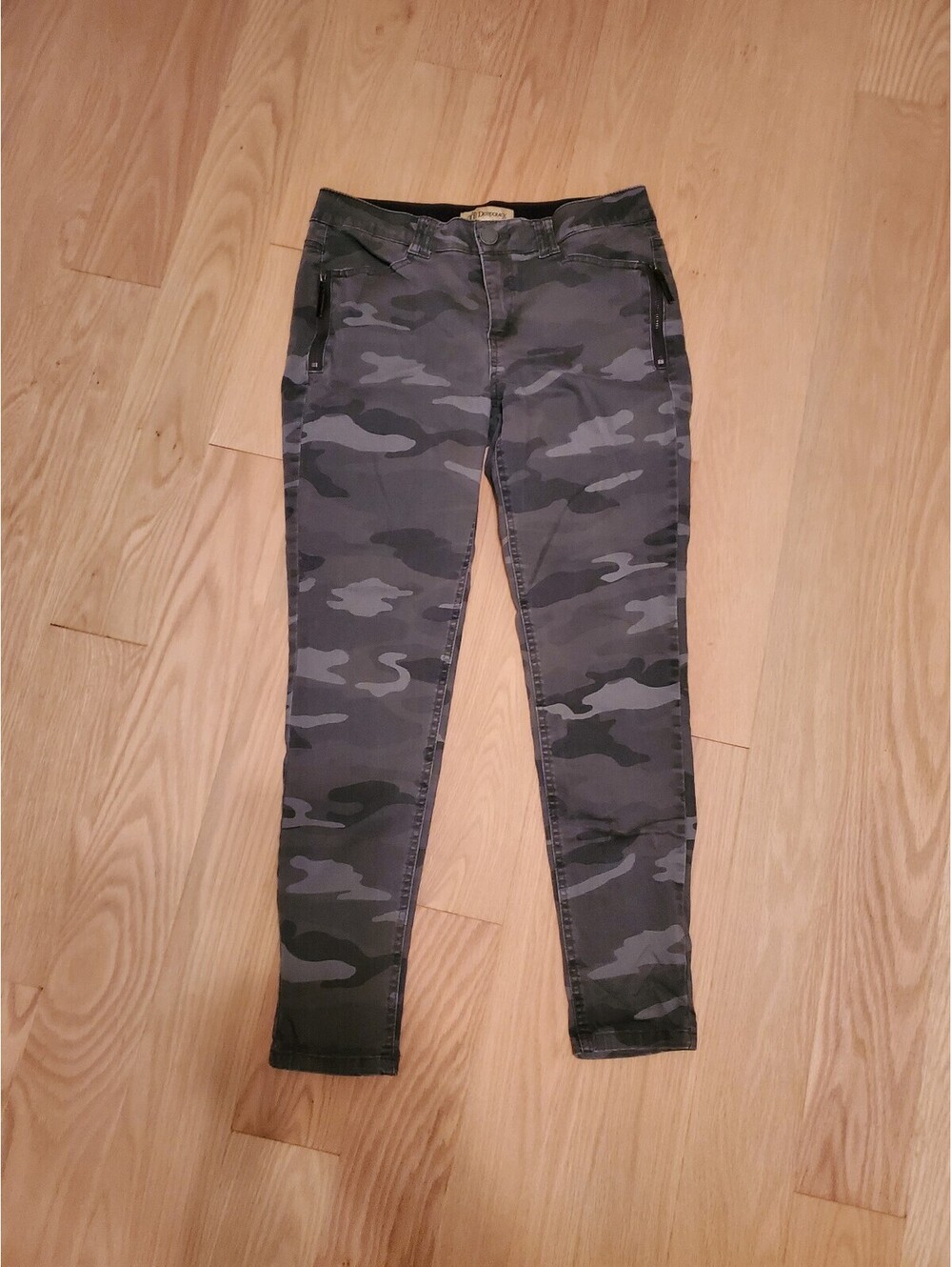 Democracy Freedom Legging Size 8 Camo Print